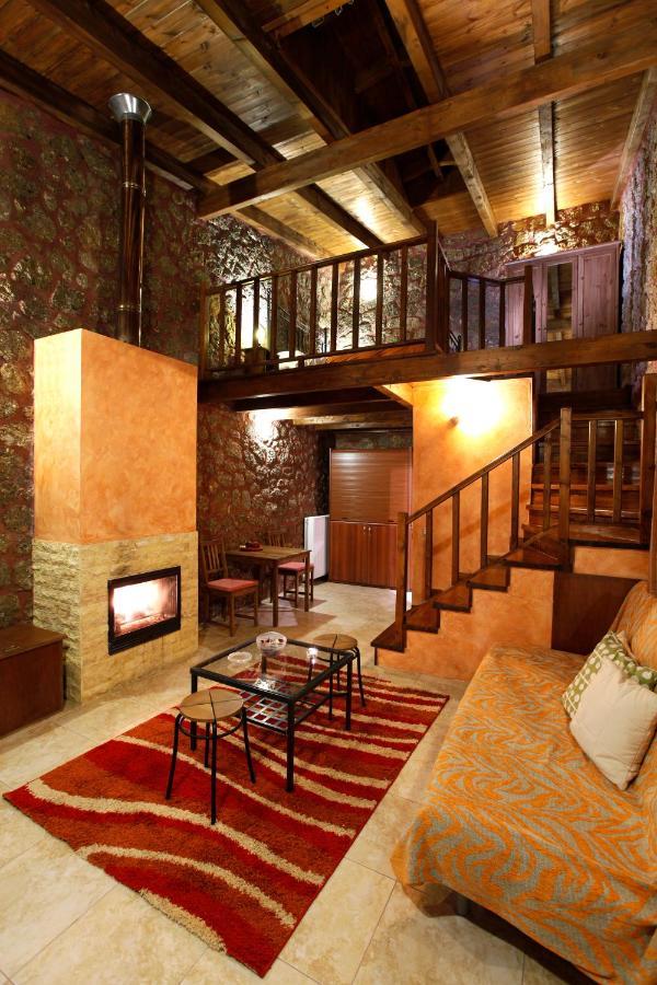 Paliokastro Guesthouse Kato Sinikia Trikalon Exterior photo