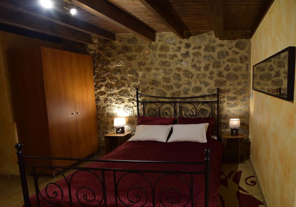 Paliokastro Guesthouse Kato Sinikia Trikalon Room photo